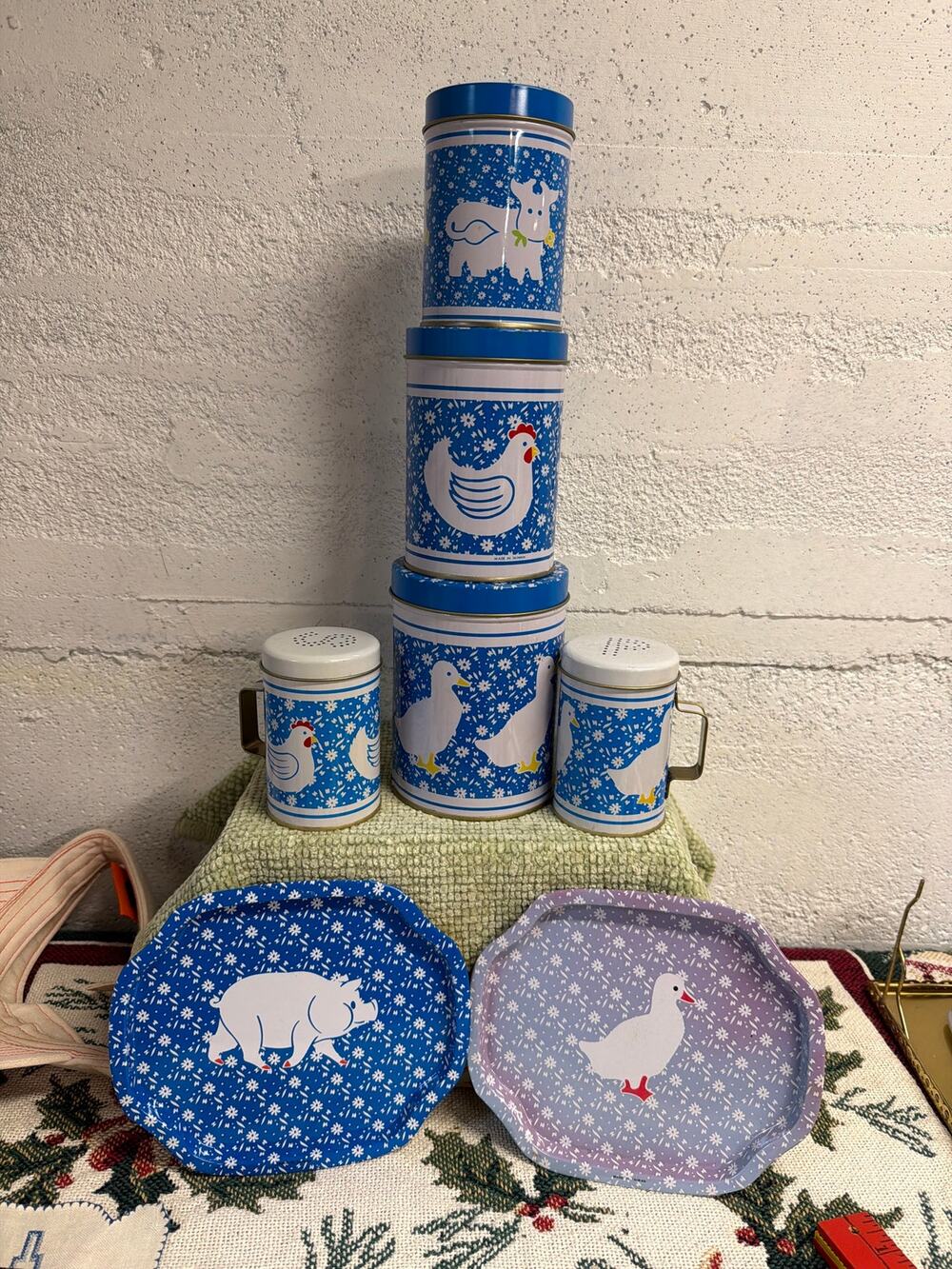 Vtg Farmhouse Tin Canister Set Taiwan Cow Chicken Duck Goose Salt Pepper blue
